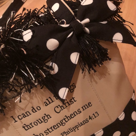 Polka Dot Handbag - Picture 2 of 8